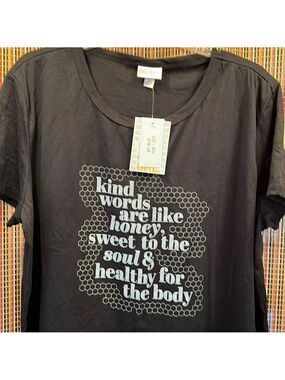 LALAROE Simply Comfortable Tee Shirt, 60% Cotton, 40% Polyester, Very Soft